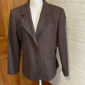 Sag Harbor wool blend houndstooth blazer. Size 14